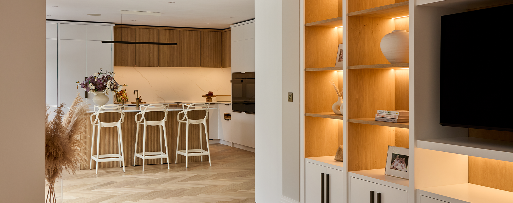 Fluted wood kitchen top