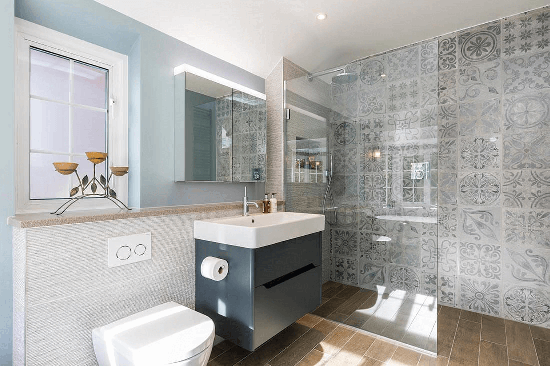 Pros-and-Cons-of-a-Wetroom