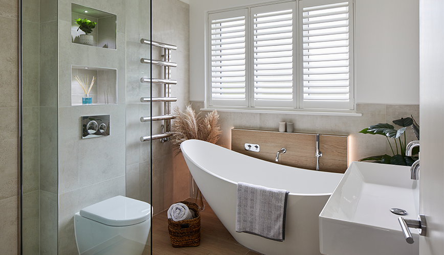 Sleek family bathroom in Thames Ditton