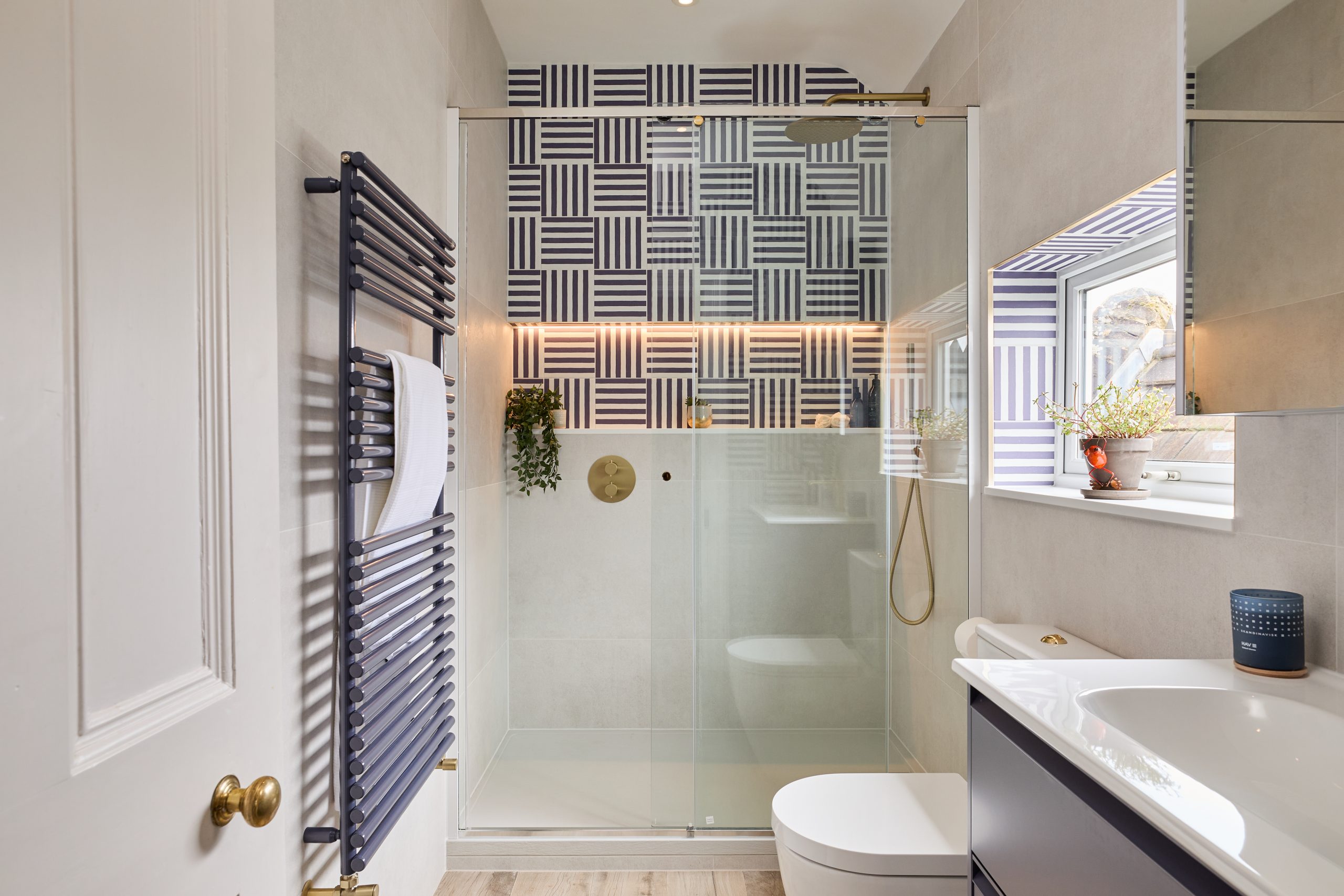 Bathroom & Kitchen Eleven: Deck chair in East Molesey