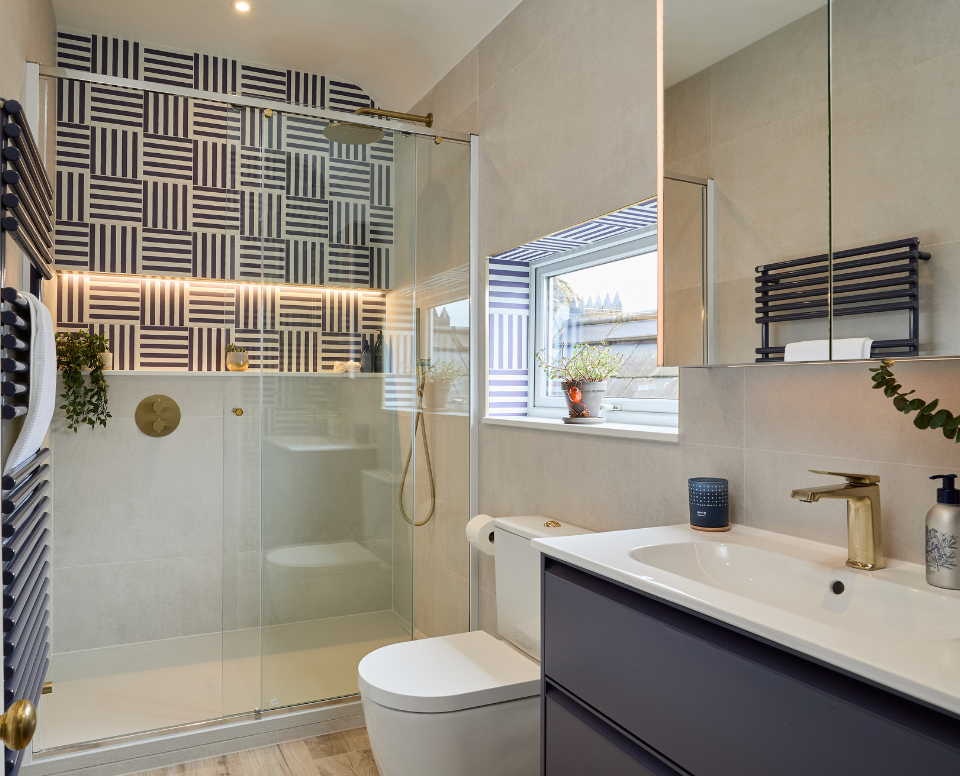 Bathroom & Kitchen Eleven - Deck chair East Molesey after